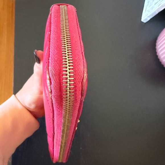 Yves Saint Laurent Grain De Poudre Matelasse Chevron Monogram Zip Around Wallet - Picture 5 of 8